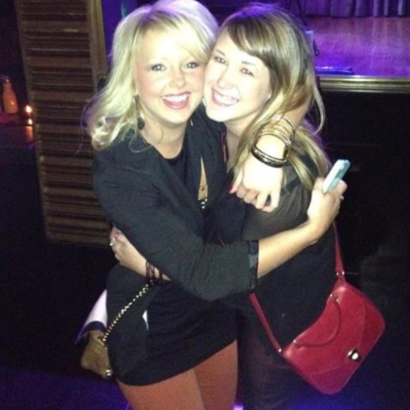 Meet your Posher, Christina - Picture 15 of 16